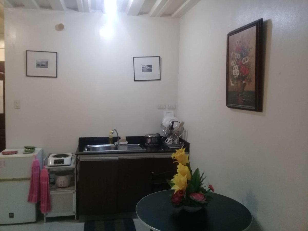 Ekonumi Rooms At Moonwalk Paranaque Paranaque City المظهر الخارجي الصورة