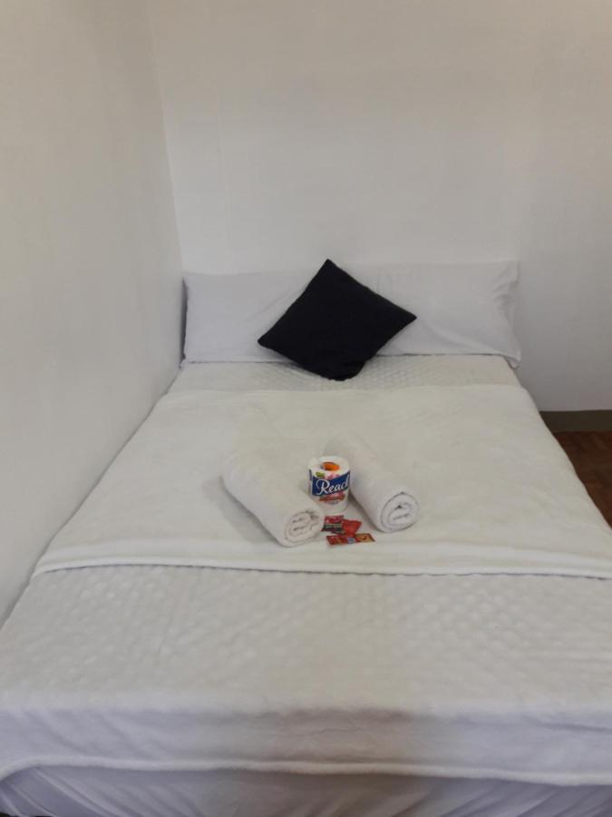 Ekonumi Rooms At Moonwalk Paranaque Paranaque City المظهر الخارجي الصورة